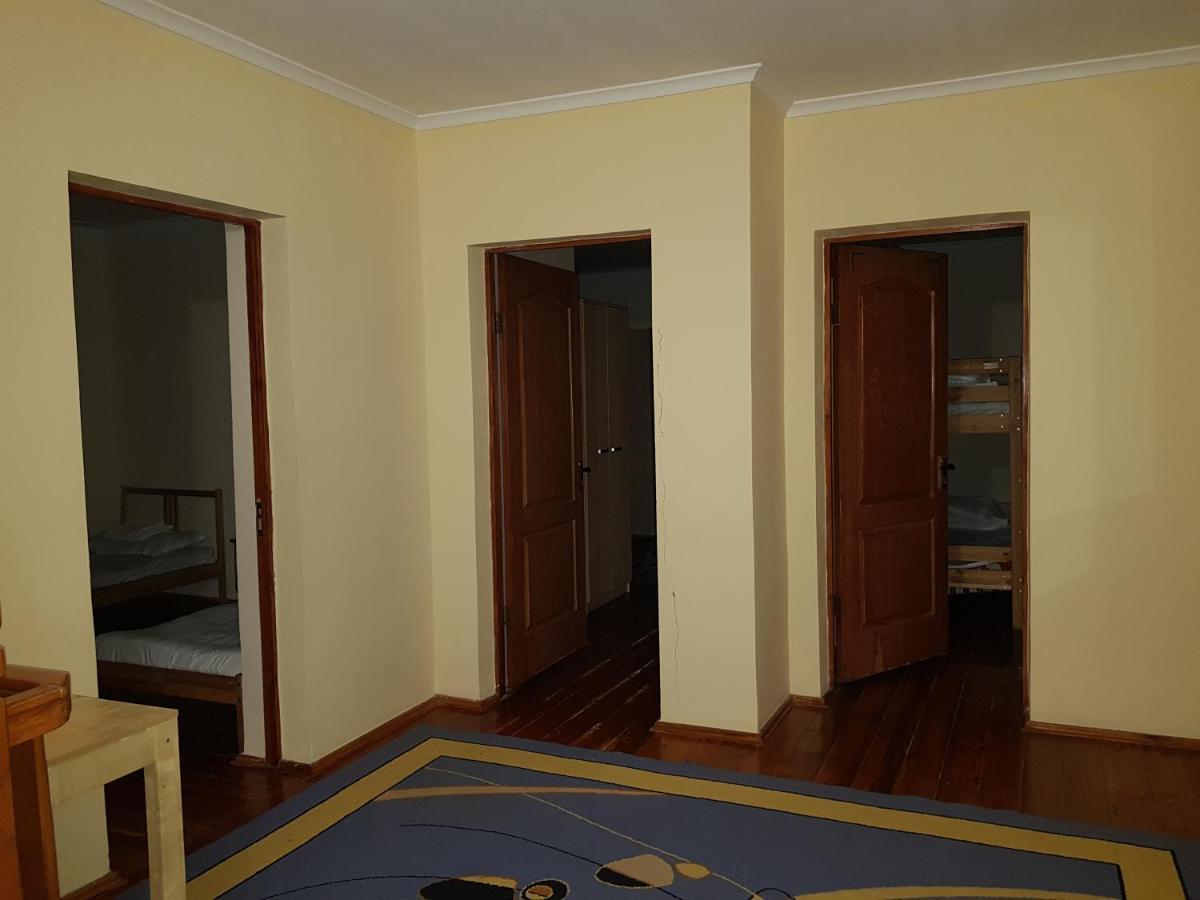 Hostel 888 Almaty Ngoại thất bức ảnh