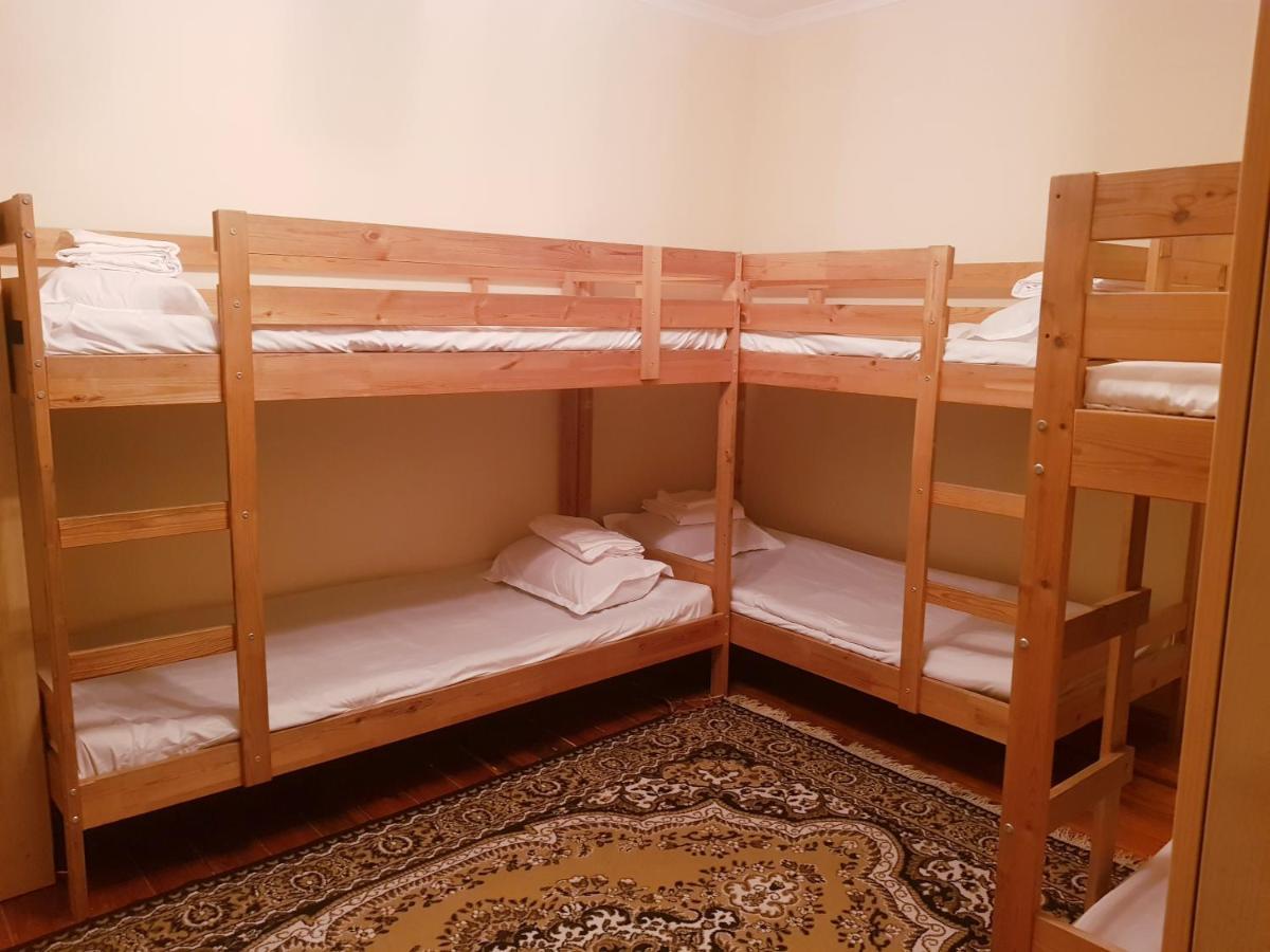 Hostel 888 Almaty Ngoại thất bức ảnh