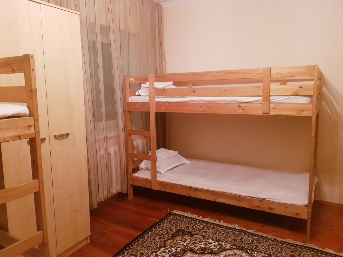Hostel 888 Almaty Ngoại thất bức ảnh